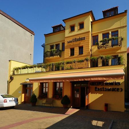 Hotel U Radnice Лоуни Экстерьер фото