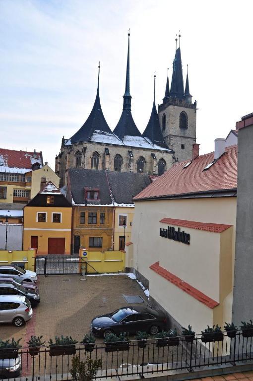 Hotel U Radnice Лоуни Номер фото